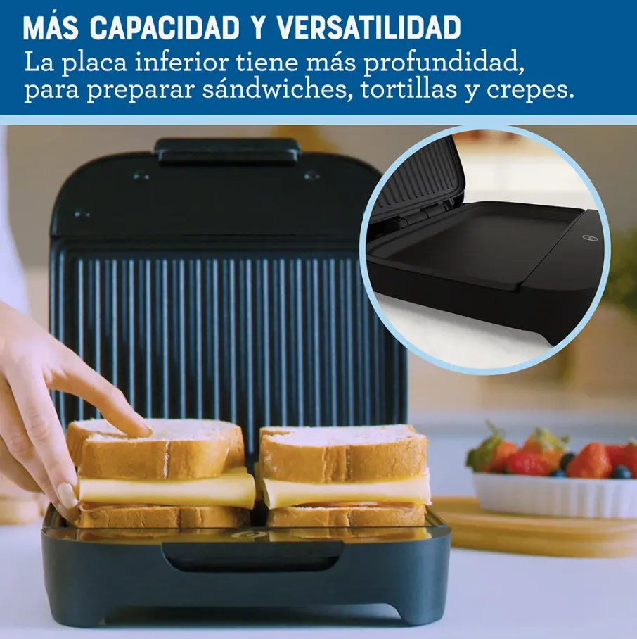 Sanduchera Oster Compacta Con Platos Hondos 750w CKSTSM400